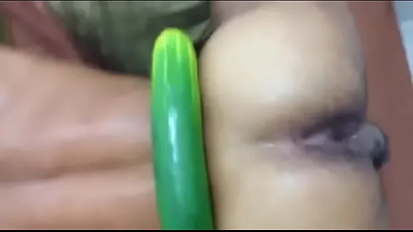 pepino gigante en el culo de su noviovídeos interesantes