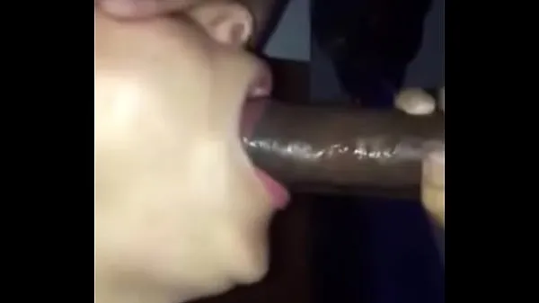 mulato23cmrj, ricevendo un orale molto gustoso dalla moglie del mio amicoVideo interessanti