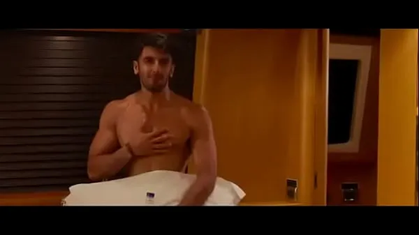 인기 있는 RANVEER SINGH'S ASS 멋진 동영상