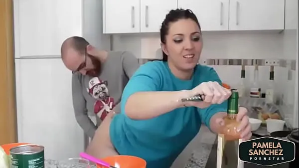 Hot Fucking in the kitchen while cooking Pamela y Jesus more videos in kitchen cool Videos