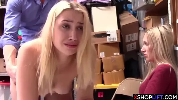 Καυτά Blonde teen fucked because thief stepmom stole something δροσερά βίντεο