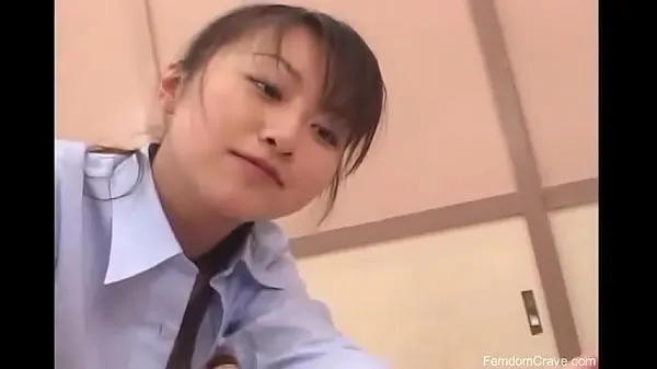 Asian teacher punishing bully with her strapon Video sejuk panas