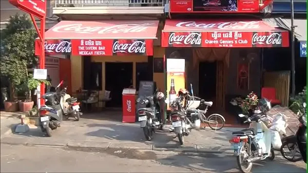 Rue 136 Phnom Penh Cambodge vidéos sympas