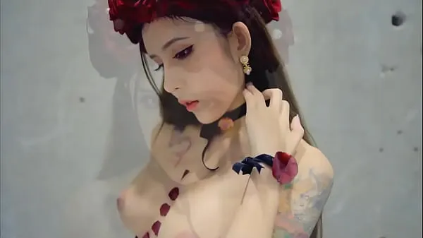 हॉट Breast-hybrid goddess, beautiful carcass, all three points बेहतरीन वीडियो
