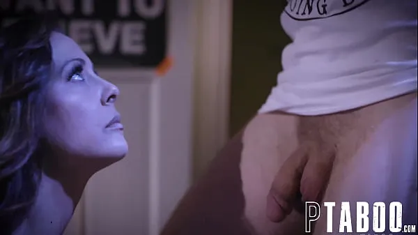 Cherie DeVille In The Ghost Rocket Video thú vị hấp dẫn