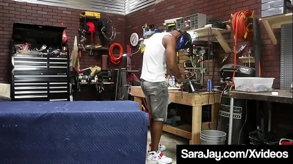 Hot PAWG Milf Queen, Sara Jay, has to open sesame for a big black cock mechanic to pay for her car repair in this greasy dirty auto shop fuck clip ! Full Video & Sara Jay Live cool Videos