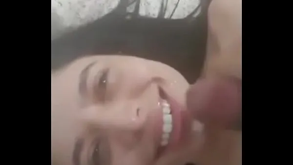 Amateur vidéo Cumming dans la bouche chaude vidéos sympas