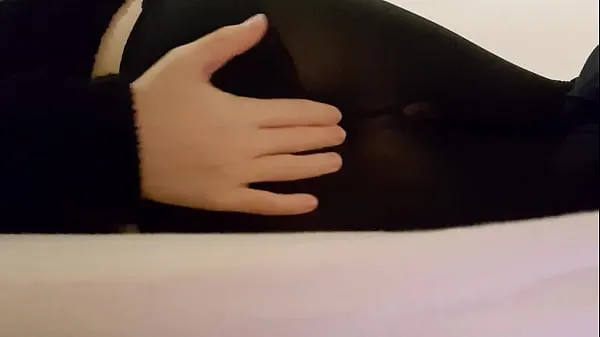 Horúce Femboy jerking off and playing with ass in tights - epicfemboii skvelé videá