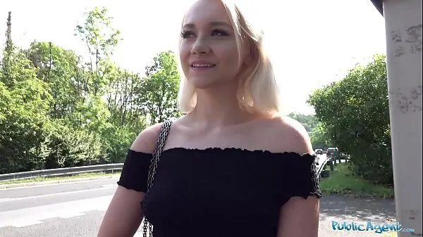 Heiße Public Agent Der junge Teenager Marilyn Sugar bekommt einen großen Schwanz in ihre Muschi im Freien in POVcoole Videos