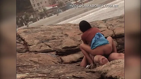 ยอดนิยม Busted video shows man fucking mulatto girl on urbanized beach of Brazil วิดีโอเจ๋งๆ