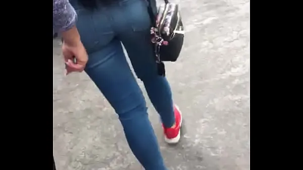 Sıcak Young girl in jeans harika Videolar