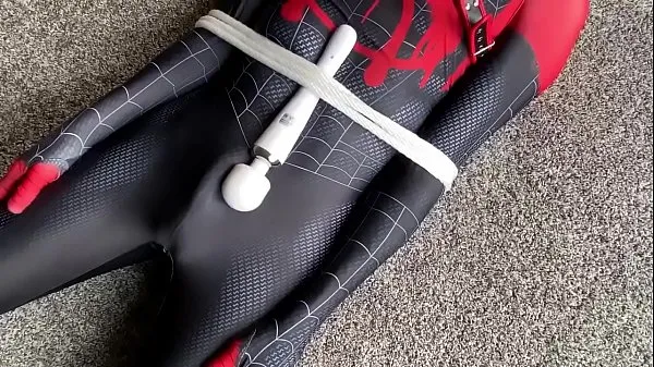 Bound Spider-Man jouit vidéos sympas