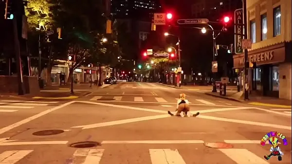 Hot Gibby The Clown gets head in downtown Atlanta cool Videos