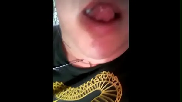 sexo virtual jurando como una perra y diciéndole que se corra en su lengua gemidos de cachondavídeos interesantes