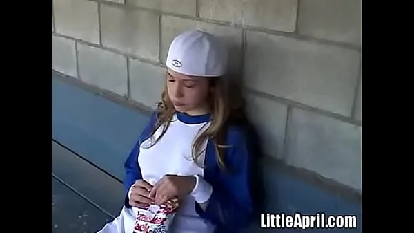 Gorące Little April Plays With Herself After A Game Of Baseball fajne filmy