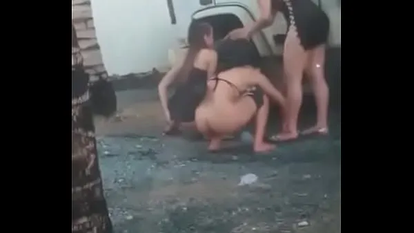 Sıcak Bunda gostosa de mulheres mijando na rua harika Videolar