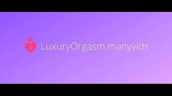 Après une dure journée de travail, plusieurs orgasmes sont nécessaires. Gémissements. Chatte rose - LuxuryOrgasm vidéos sympas