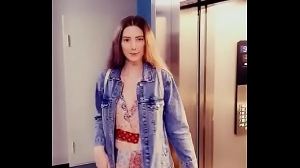 Kuumia Trans girl seduces neighbour teaser siistejä videoita