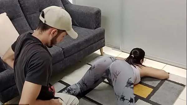 I get horny at the sight of my stepsister's big ass as she stretches مقاطع فيديو رائعة