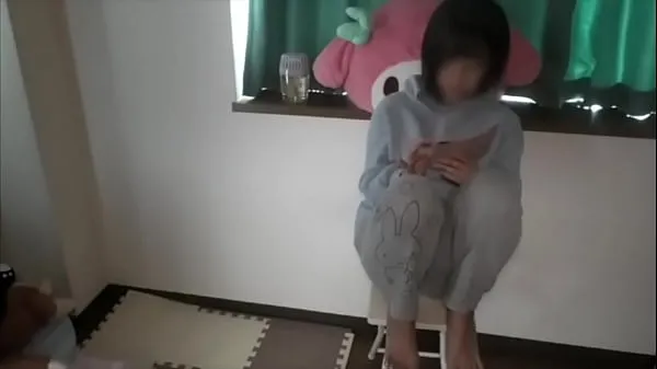 ยอดนิยม A female college student who started living alone. Since I got away from my step mom, I started watching erotic videos from lunch, masturbated, put my finger on her pussy and made noises, and also used a toy to make her cum วิดีโอเจ๋งๆ