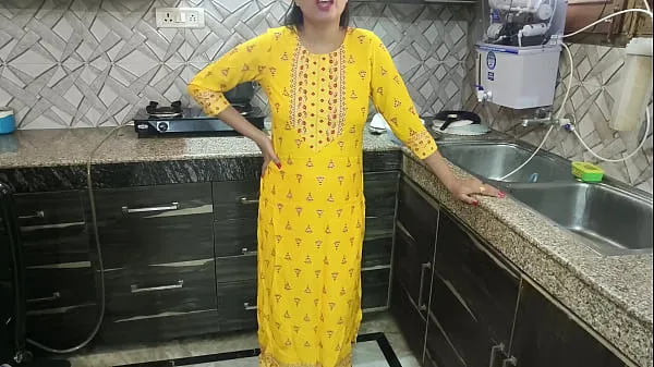 Vroči Desi bhabhi was washing dishes in kitchen then her brother in law came and said bhabhi aapka chut chahiye kya dogi hindi audio kul videoposnetki