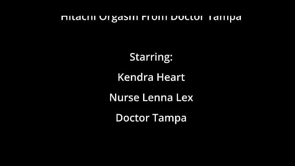 Первокурсница Кендра Харт получает оргазмы с волшебной палочкой Hitachi от доктора Тампы во время 4-го курса физкультуры в университете HitachiHoes - Reup مقاطع فيديو رائعة