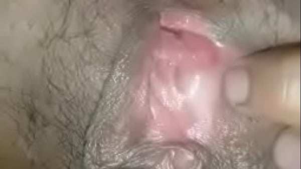 Hot Thai porn, family style, secretly fucking the aunt's pussy while the wife isn't home until she cums and the cock is very exciting cool Videos