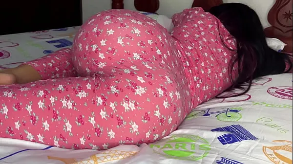 Sıcak I can't stop watching my Stepdaughter's Ass in Pajamas - My Perverted Stepfather Wants to Fuck me in the Ass harika Videolar