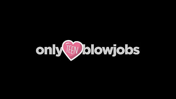 Sıcak Blowpass - Small Tittied Brunette Babe Slurps On A Big Cock harika Videolar